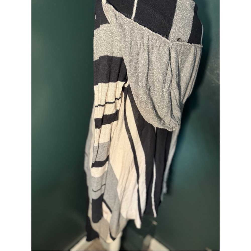 John + Jenn • Jonah Striped Open Cardigan • ASO Elena Gilbert - Picture 7 of 7